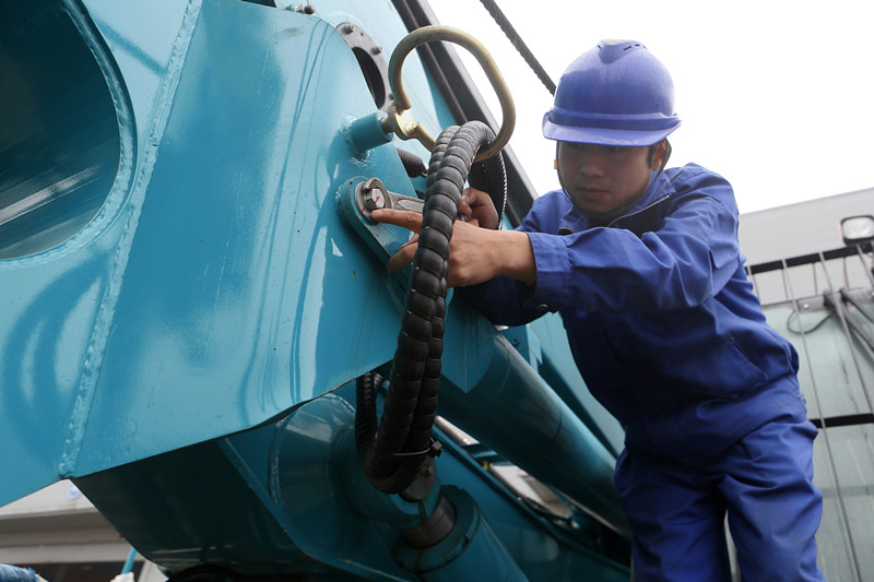 “有问题，，，，找售后” 他用周密服务征服