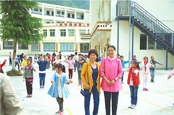 震后八年：朗朗书声传来，，理想之花绽放
