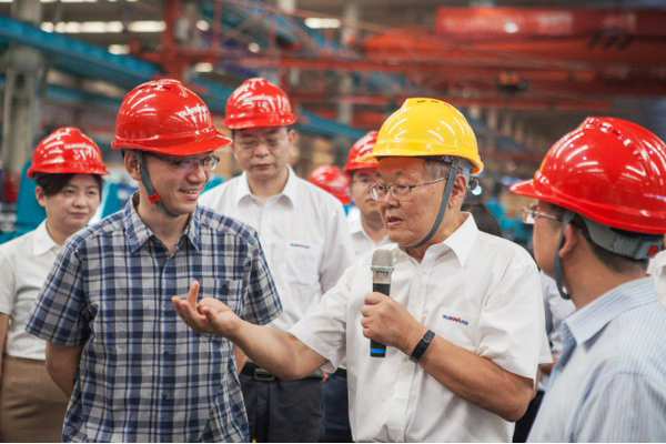 商务部相助司刘民强副司长一行调研优德88智能