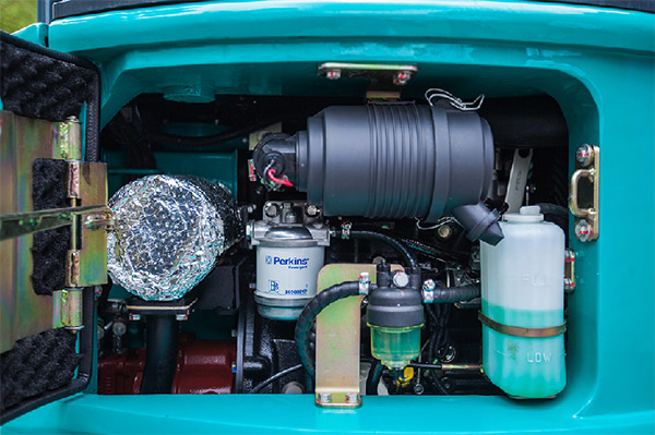 “C位”出道 14.5万元优德88智能微挖18UB等你开回家