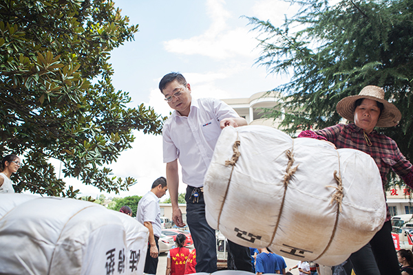 无人机装备驰援抗洪救灾，，，，，守卫家园优德88在行动