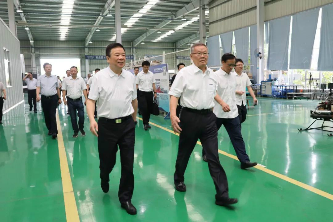 副省长陈飞调研优德88航空工业