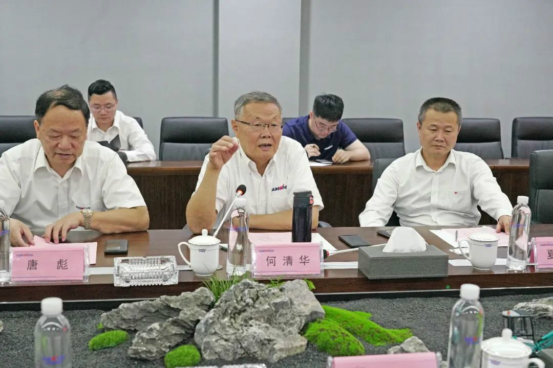 中铁装备赵华总司理莅临优德88智能交流