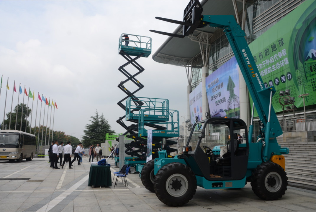 立异“绿”动能 优德88智能绿博会上展风范