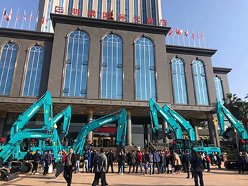 5万万! 优德88智能挖掘机订货会立异高