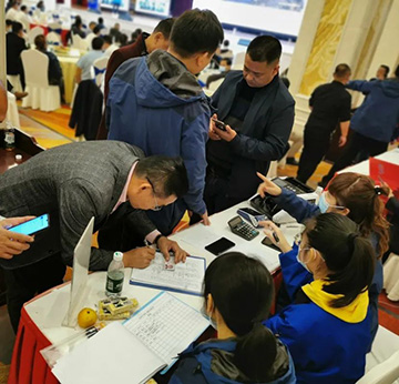 5万万! 优德88智能挖掘机订货会立异高