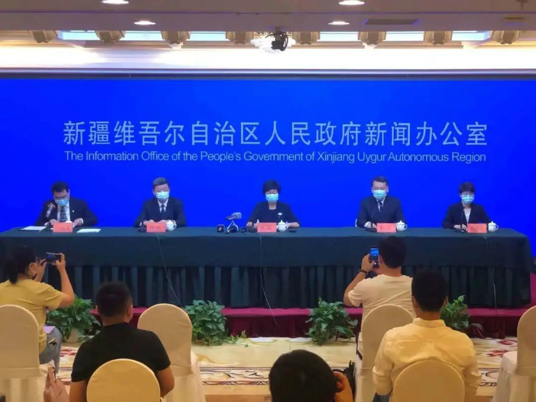 有你们，，，，，，优德88无畏！——优德88人新疆抗疫