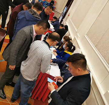5万万! 优德88智能挖掘机订货会立异高