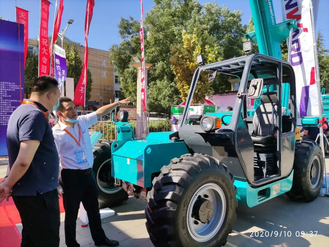 优德88智能高空作业装备“吸睛”雄安展