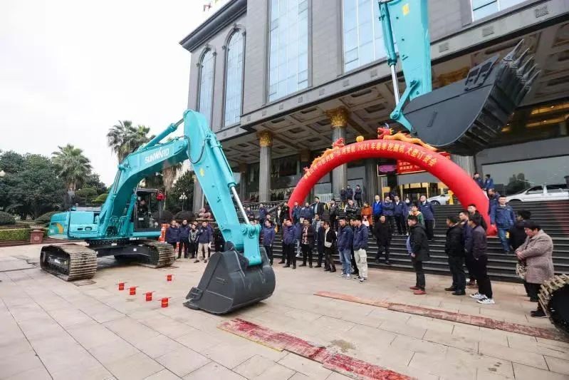优德88智能挖掘机春季订货会长沙会场侧记