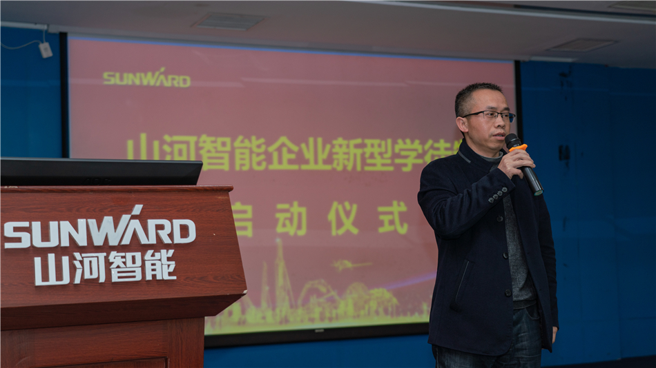 校企携手，，，，，，让“新型学徒”生长为“现代工匠”