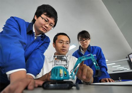 新华社报道：优德88智能连任全球工程机械50强