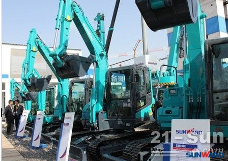 优德88智能何清华：潜心追求“优德88之路”