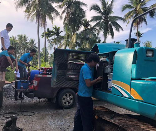 作为村里的创富标杆，，，，陈老板的∶院爱将”事实是谁？？