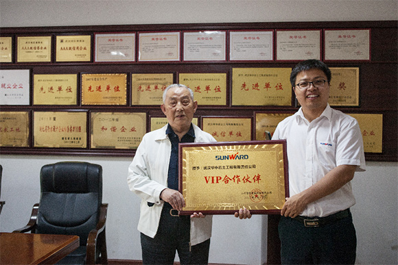 创富故事：相助十一年，，，，，，赞叹优德88产品耐久耐用