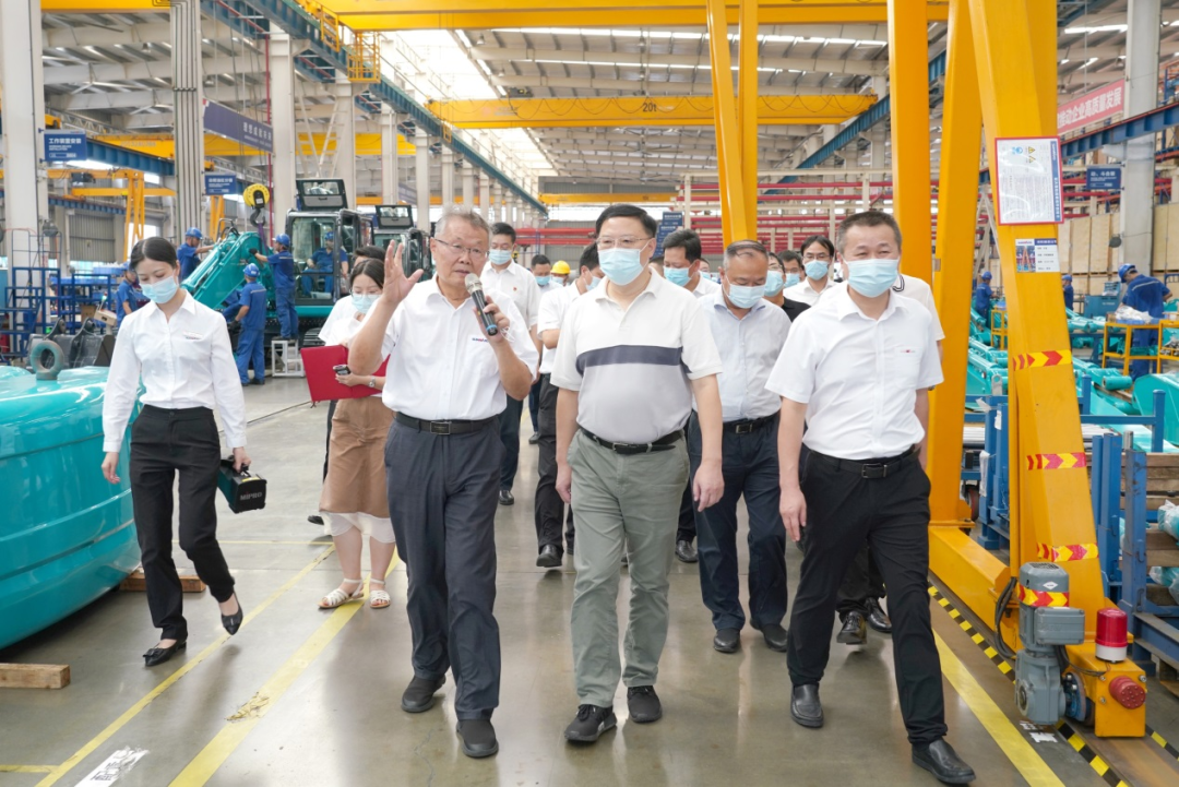 湖南省委常委、省委秘书长张剑飞一行调研优德88智能