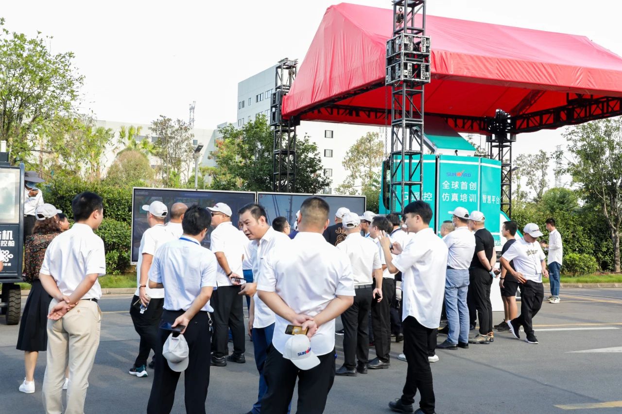 逛展超热闹！优德88智能效果展示会高能名时势来袭