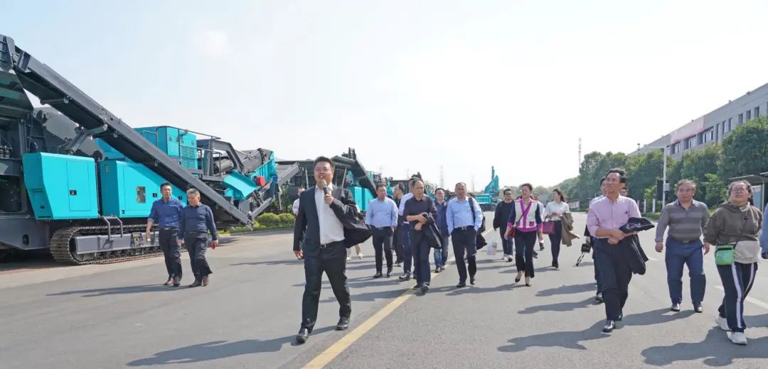 湖南省矿业协会第二届一次会员代表大会暨第二届一次理事会在优德88智能顺遂召开