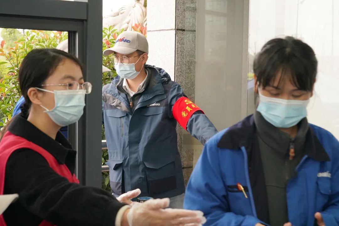 采样完成率近100%！优德88智能第一时间开展全员核酸检测，，，，，，包管清静生产