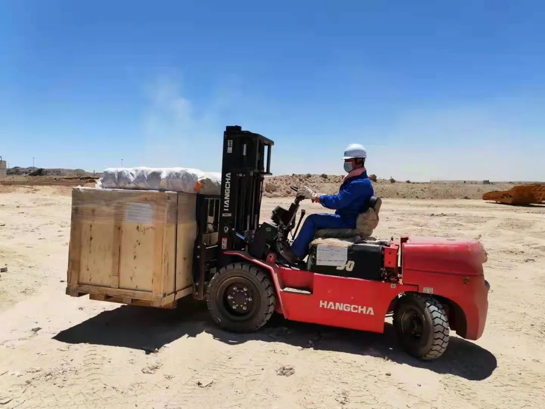 疫情当下，，，，，逆行非洲——优德88智能凿岩装备团队外洋服务纪实