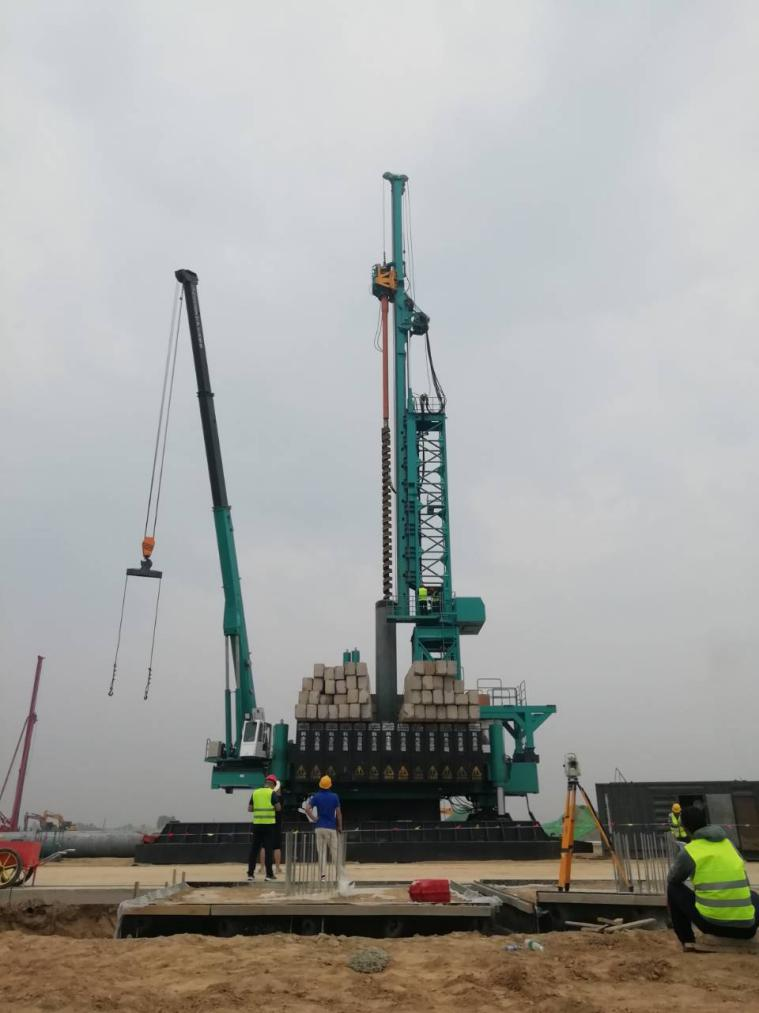 创下纪录！优德88智能引孔式静力压桩机首次应用于高铁项目