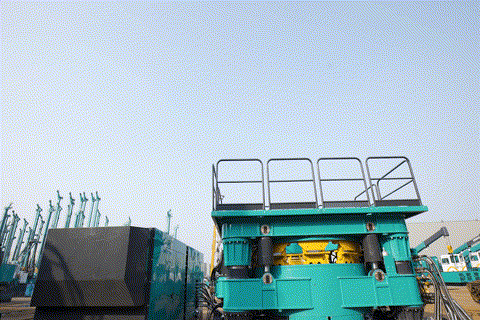 清静高效更环保！优德88智能全回转全套管施工再添新利器