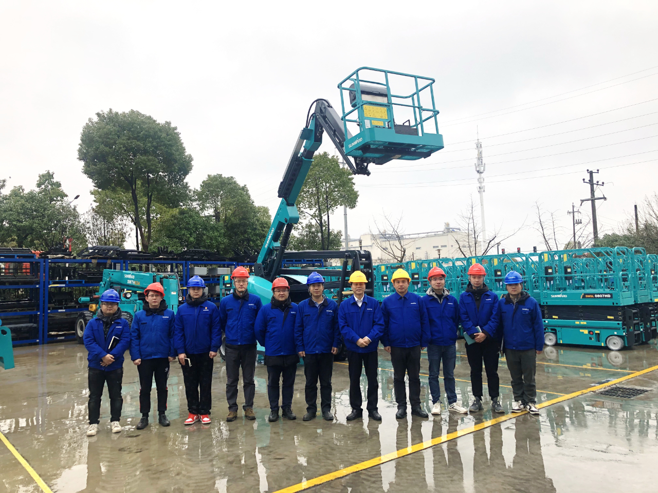 勇闯蓝海！优德88智能两款臂式高空作业平台正式“出道”