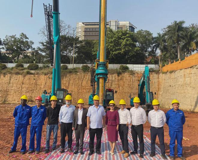 助力乌干达第一住宅高楼建设！优德88智能再次出征非洲市场