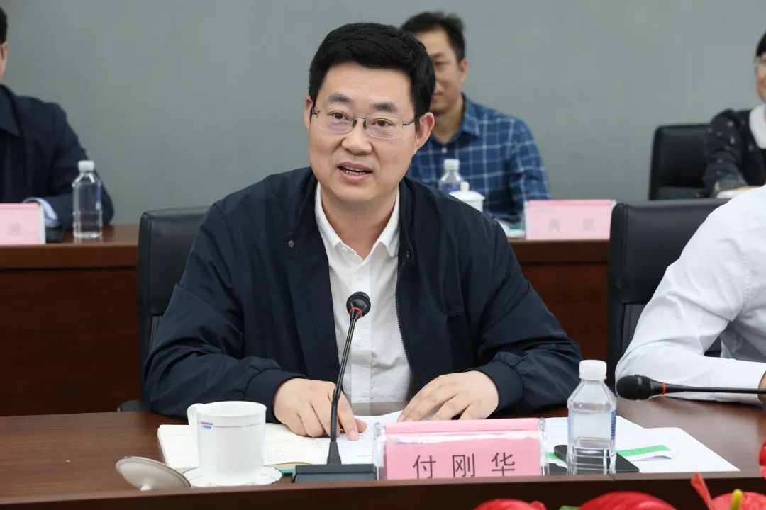 深化产学研相助！中南大学校长、中国工程院院士田红旗率团造访优德88智能