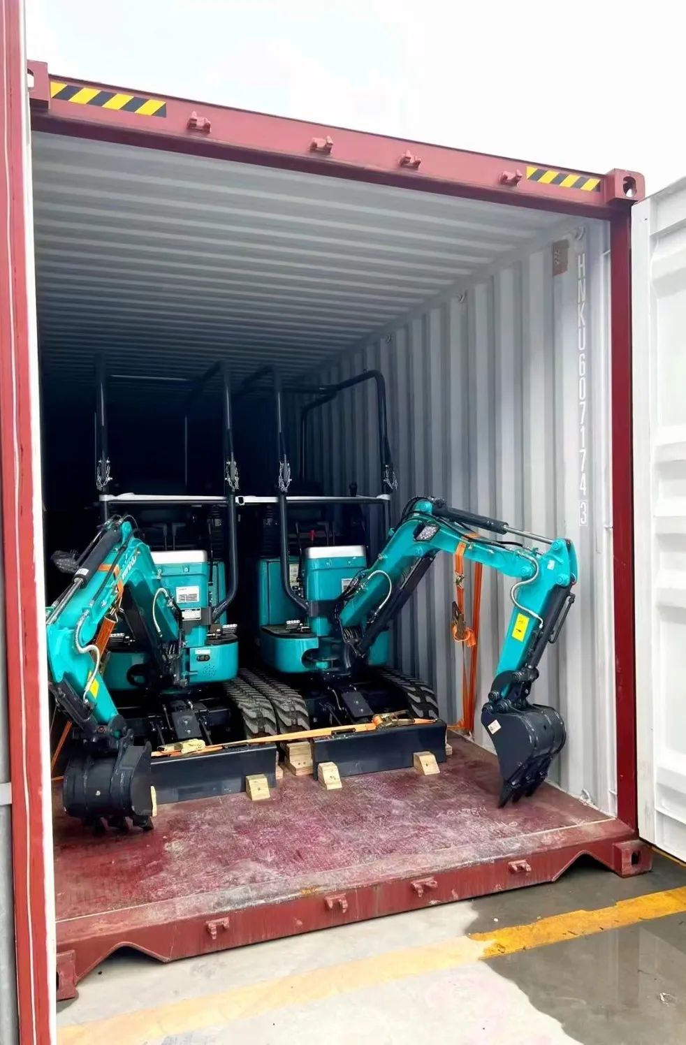 持续进军国际市场。。。。≈信钒嗔校ǔど常┯诺88智能专列乐成首发