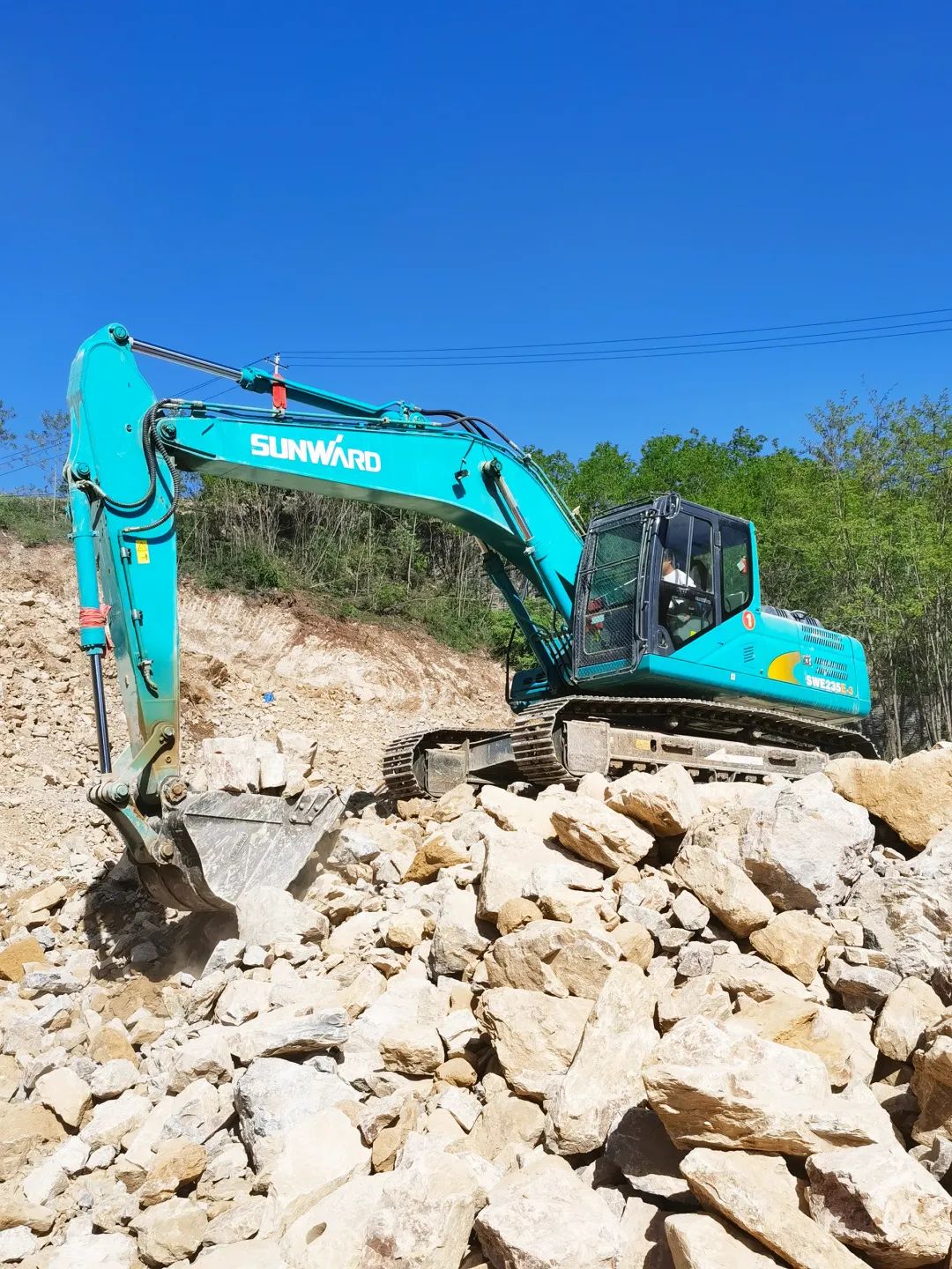 三员优德88挖机“悍将”收服“铁粉”一枚，，，，，凭什么？？