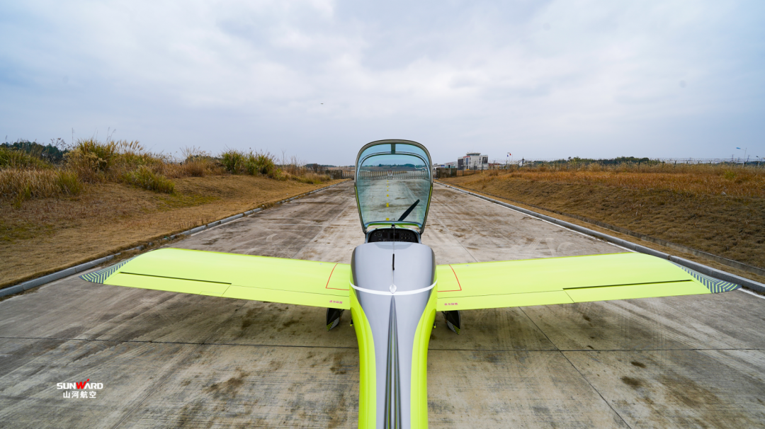 图集 | 阿若拉穿“鲨”衣，，，，，尚有更多套装为天空添彩！