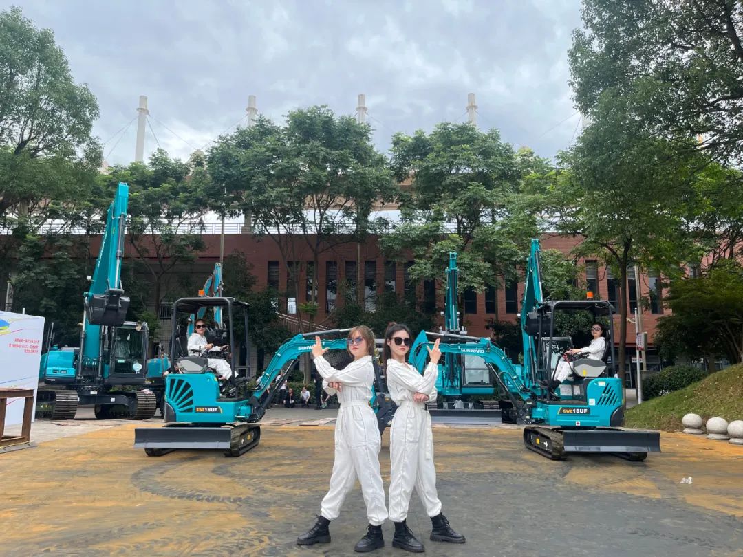 “太绝了！”优德88智能代表长沙精彩亮相湖南省第一届职业手艺大赛特技绝活展演