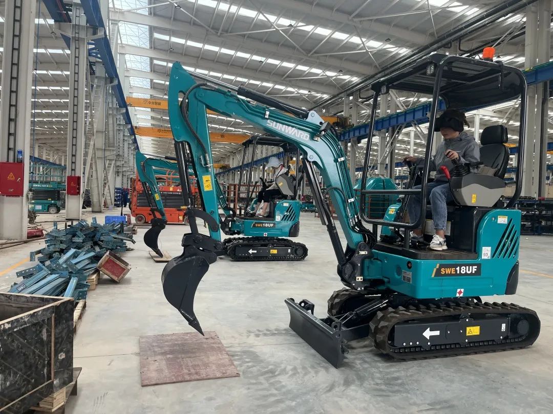 “太绝了！”优德88智能代表长沙精彩亮相湖南省第一届职业手艺大赛特技绝活展演