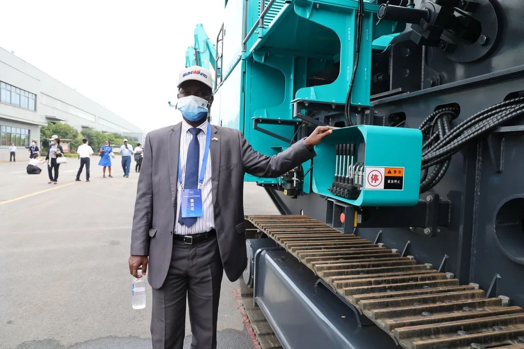 非洲驻华使节走访优德88智能