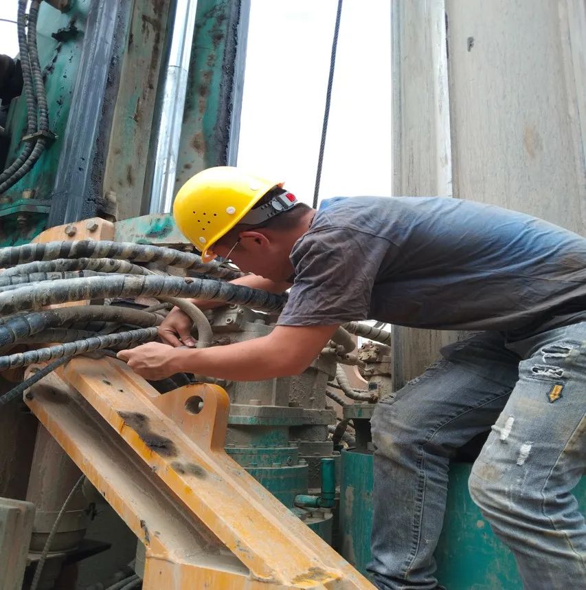 图集 | 战高温，，迎“烤”验！优德88人在行动