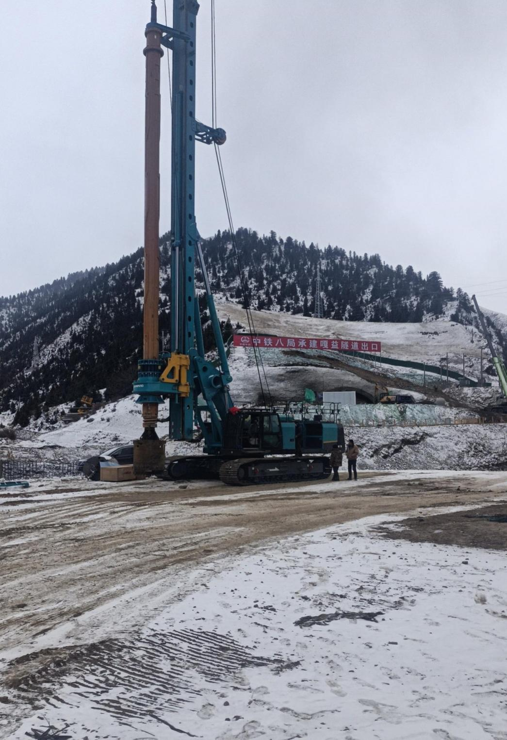 决战“天下之巅”！优德88智能旋挖钻机实力助建川藏铁路