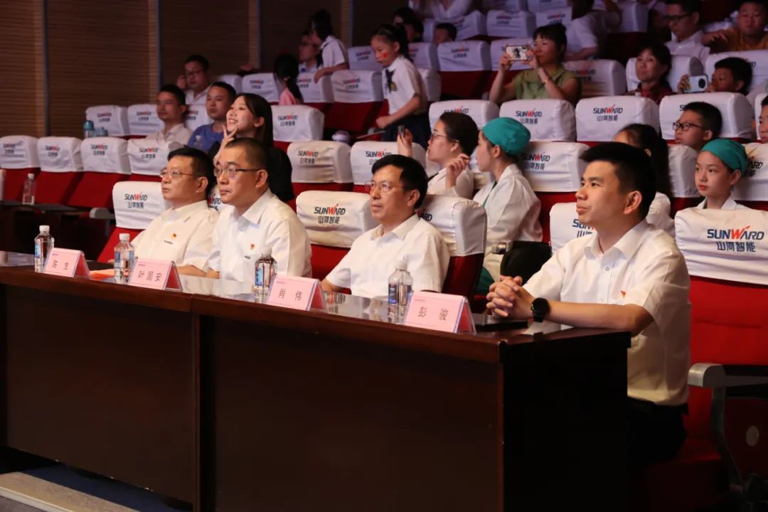 缤纷“暑”假，，，，，，不负所“托”！优德88智能职工子女暑期托管班结业啦