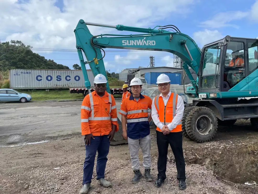 “优德88绿”迈向南太平洋岛，，，，，，优德88智能轮挖助力斐济基础设施建设