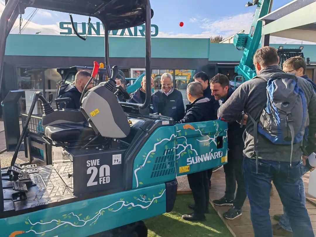 Bauma 2022 | 一组火热现场图带您重温优德88智能德国宝马展之旅