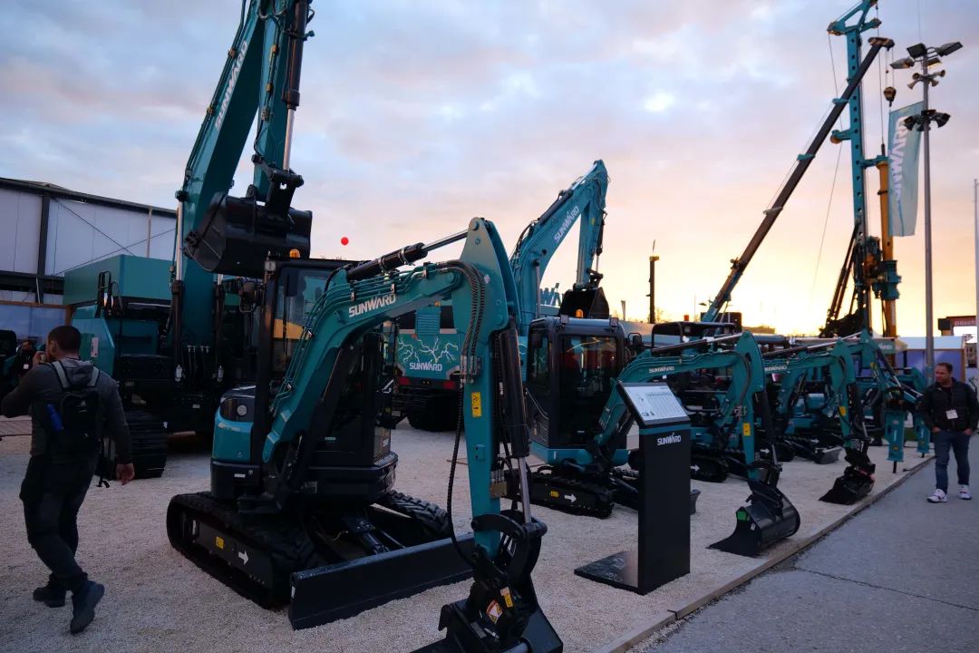 Bauma 2022 | 一组火热现场图带您重温优德88智能德国宝马展之旅