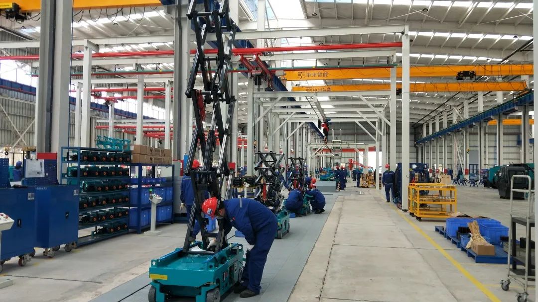 吹响复工“冲锋号”，，，，全力冲刺“开门红”！优德88智能高空机械复工复产举行时