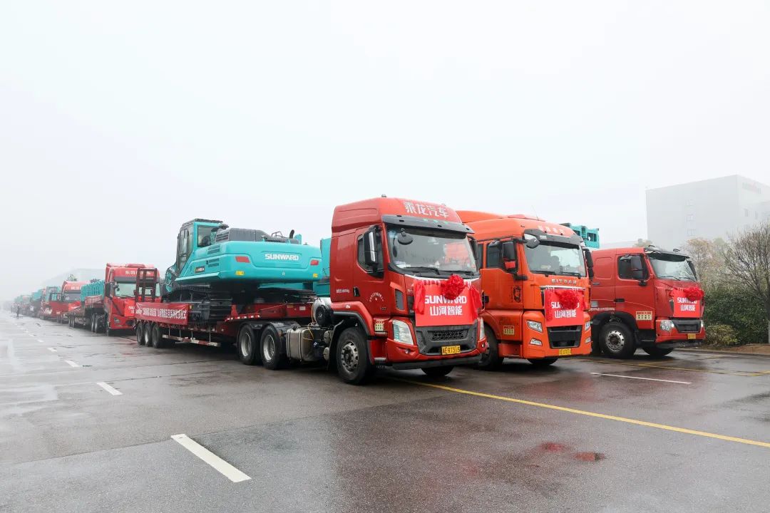 新局新篇，，宏兔启航！优德88智能超200台套装备集中发货