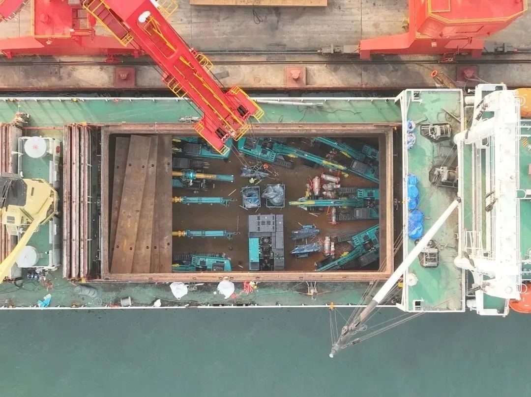 亿元装备“包船”出海！优德88智能国际市场迎来开门红