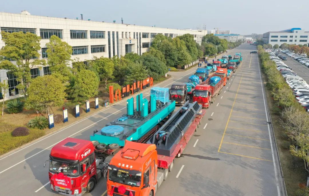 喜迎龙仰面！优德88智能大吨位PDP工法引孔式静力压桩机出征哥伦比亚