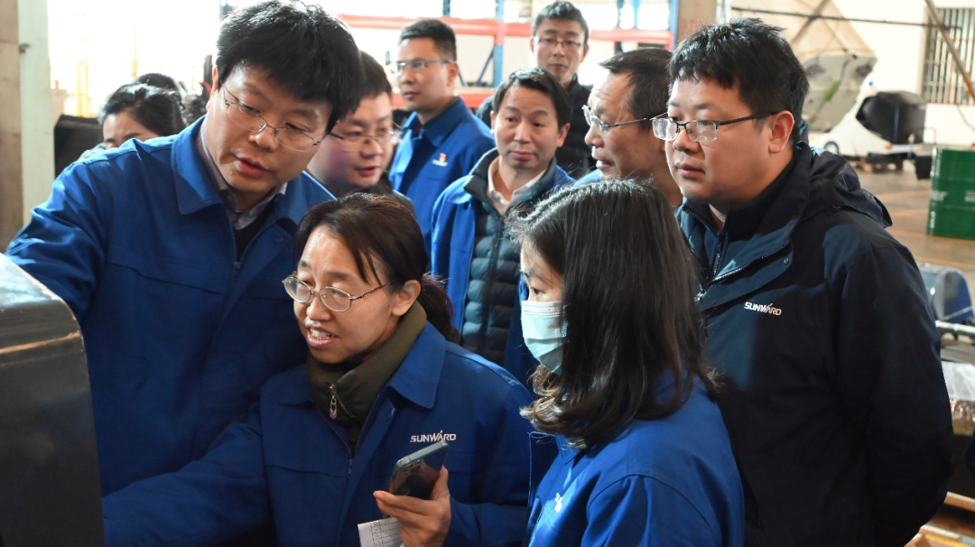 破拆应急，，，智能继承！优德88特装SWR280DE破拆机械人下线交付