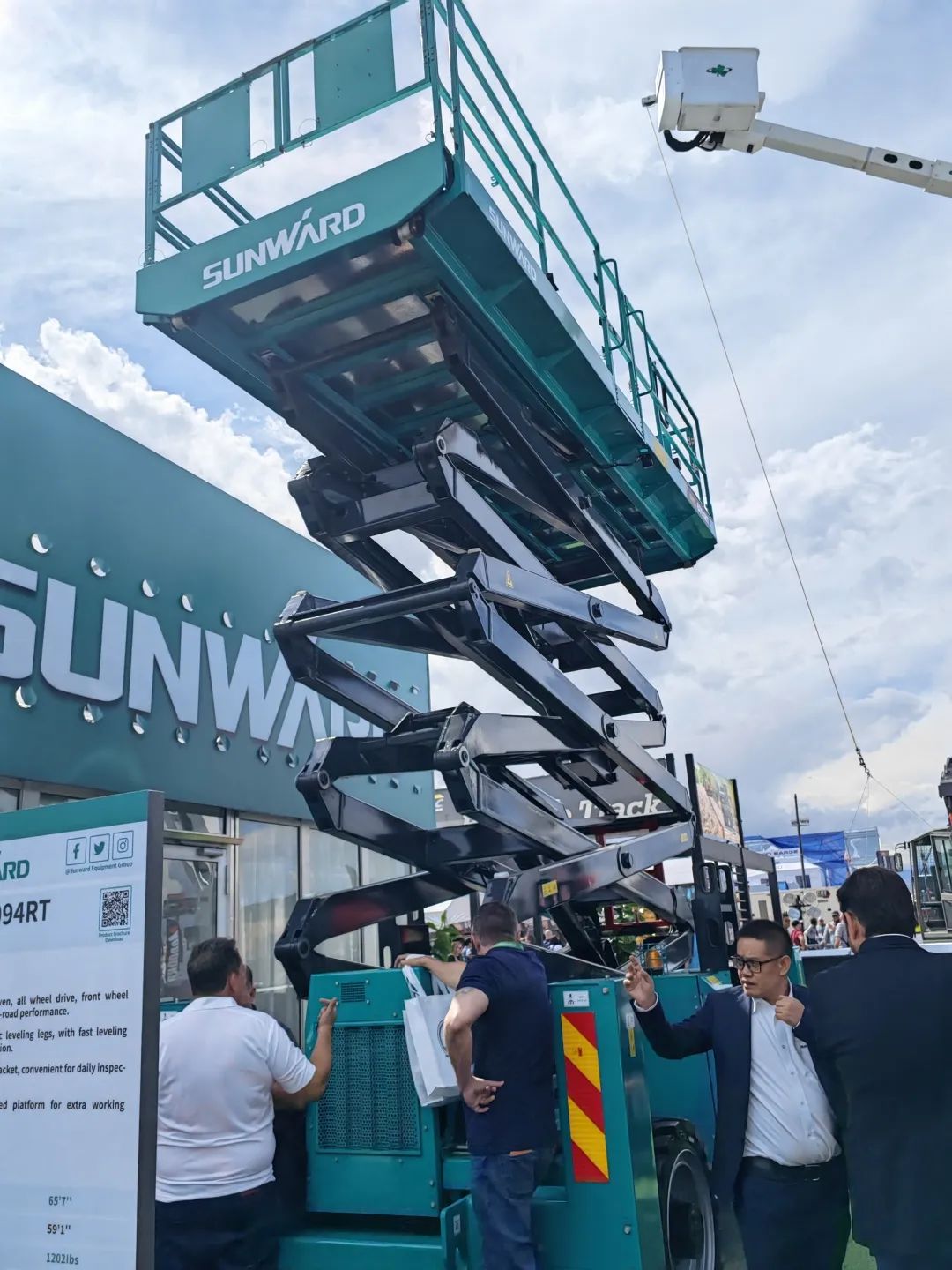 拉展直播 | 优德88智能高空精品亮相2023美国拉展，，，，哪款是你的最爱？？