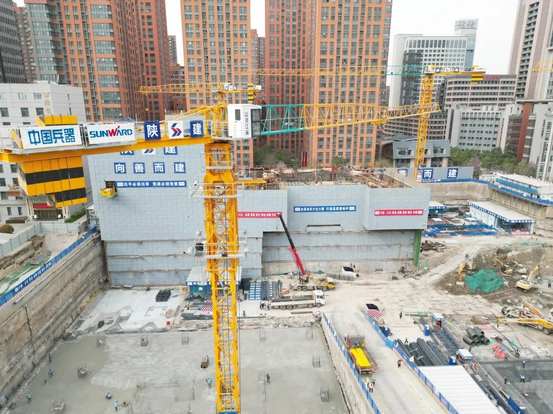 郁勃西北！优德88江麓修建起重机械助建西安都会经济圈