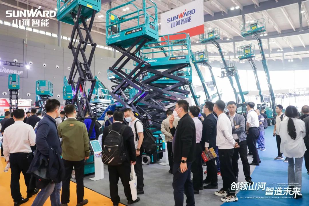 聚焦电动化、智能化！优德88智能全系列高空机械产品亮相长沙展