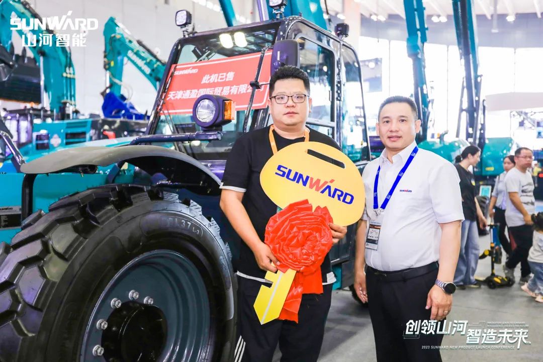 聚焦电动化、智能化！优德88智能全系列高空机械产品亮相长沙展